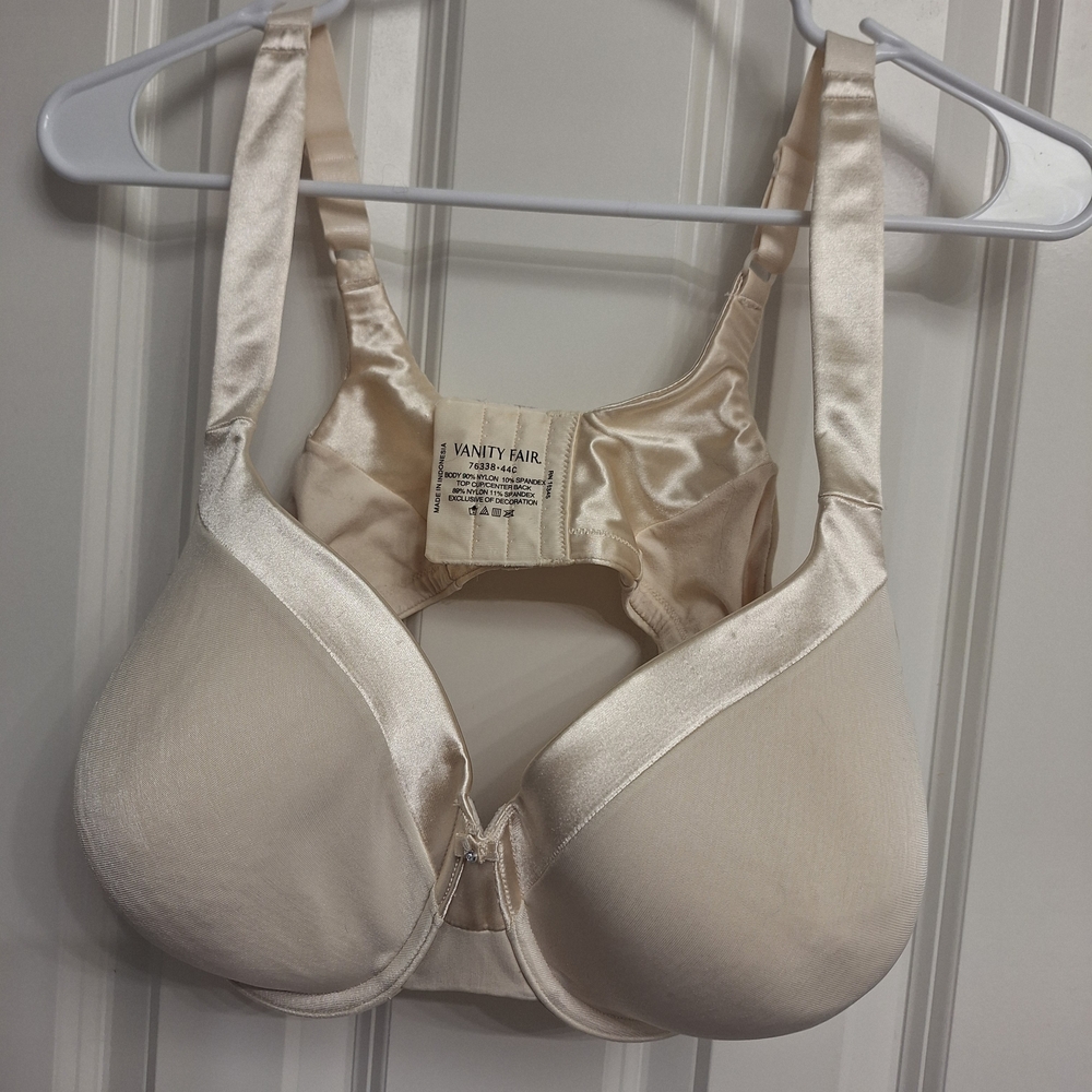 Vanity Fair Women's Satin Beige Bra